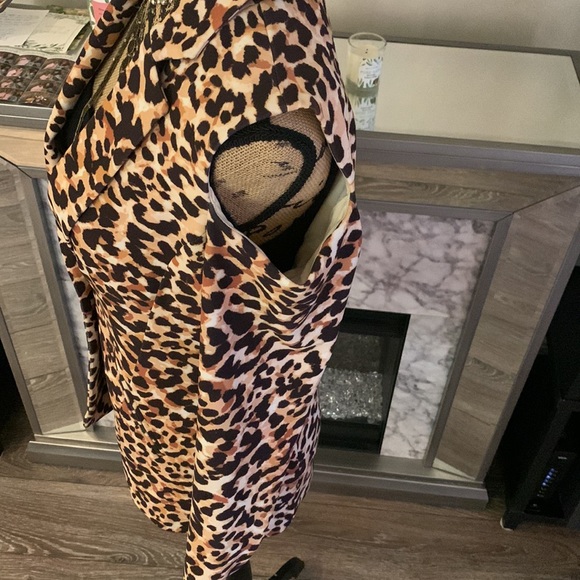 NWOT Boston Proper cold shoulder blazer. - Picture 4 of 7